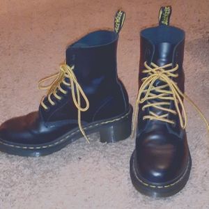 Doc Martens Clemency boots